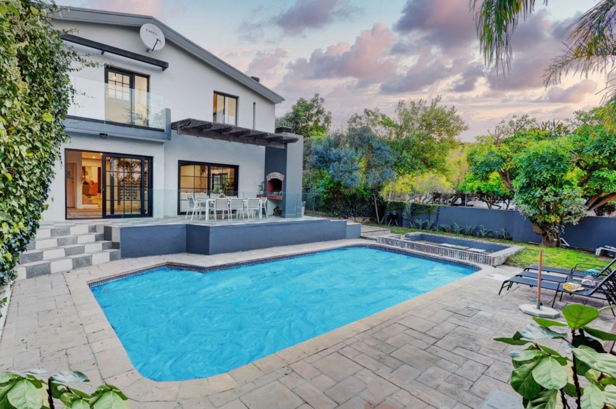 6 Bedroom Property for Sale in Welgemoed Western Cape